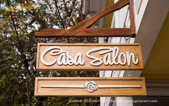Biển hiệu gỗ quảng cáo